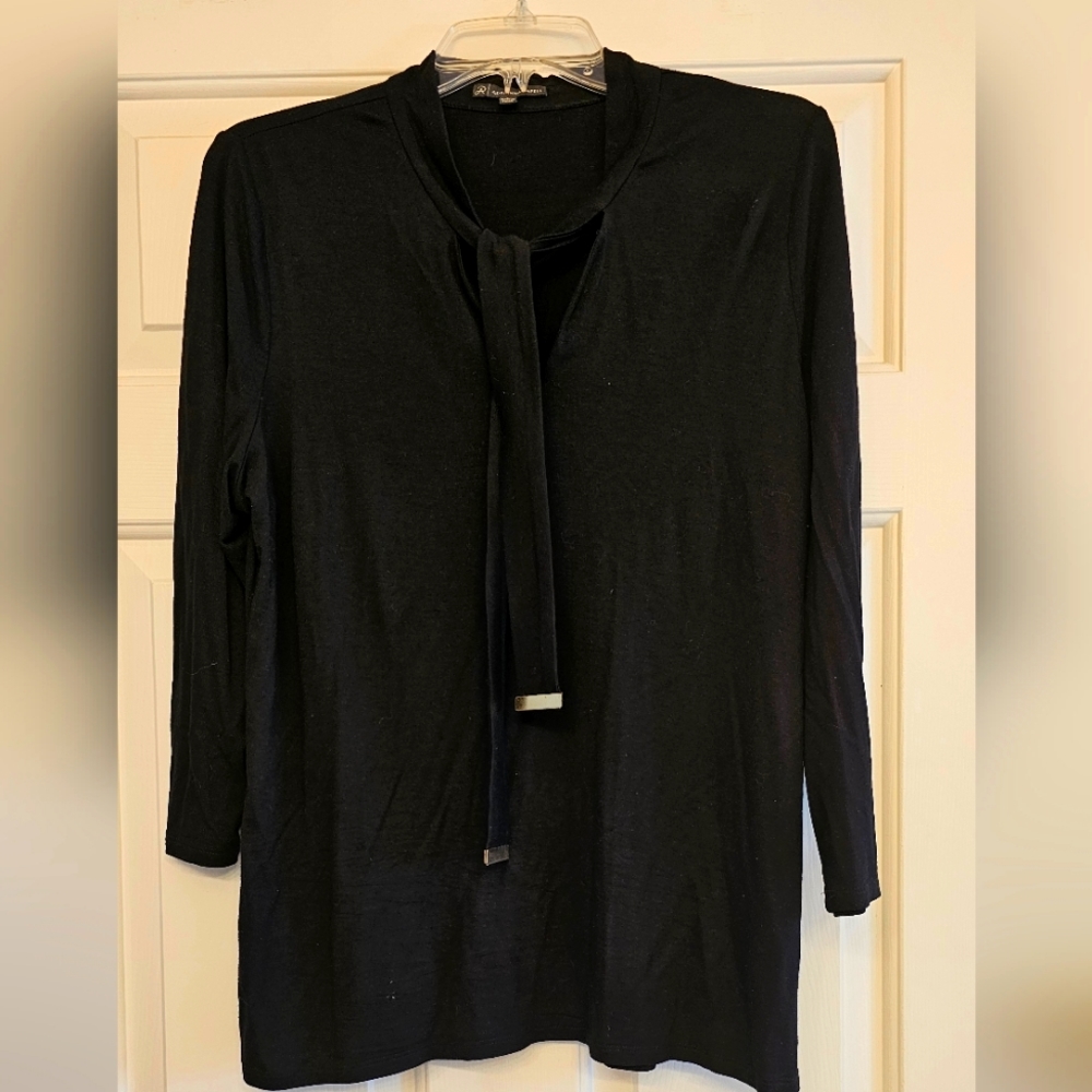 Black business blouse